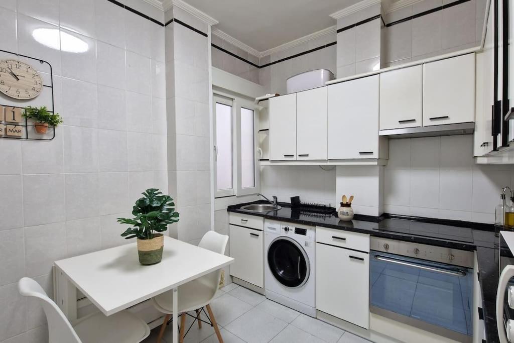Cozy Apartment In The City Center By Aloha Bilbao Extérieur photo